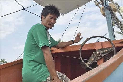 Pinoy fisherman defends West PH Sea from China Pinoy fisherman defends West PH Sea from China