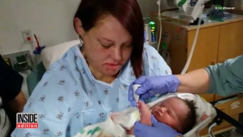 Woman tragic lost 2 children, but 13 years later she gives birth to child Woman tragic lost 2 children, but 13 years later she gives birth to child
