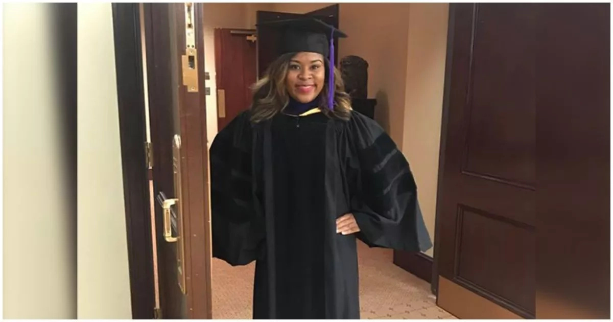 This brave lady overcomes accident while 7 months pregnant to graduate and become an attorney (photo)
