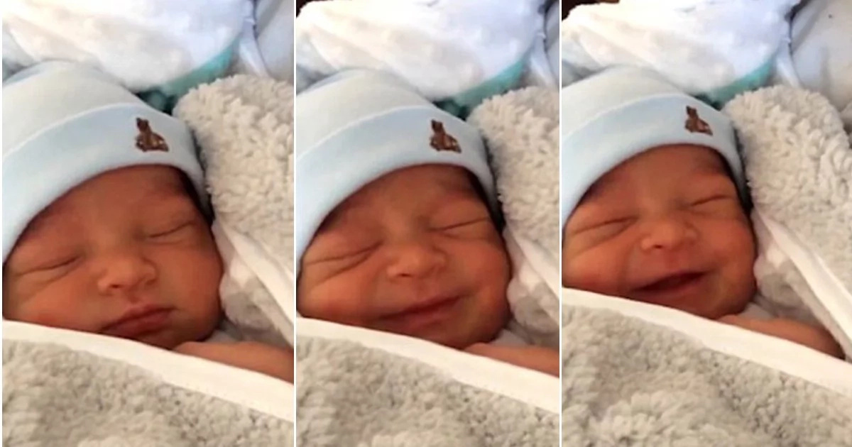 WATCH! Cute six-day-old baby caught pretending to sleep but giggles adorably when his aunt finds him out WATCH! Cute six-day-old baby caught pretending to sleep but giggles adorably when his aunt finds him out