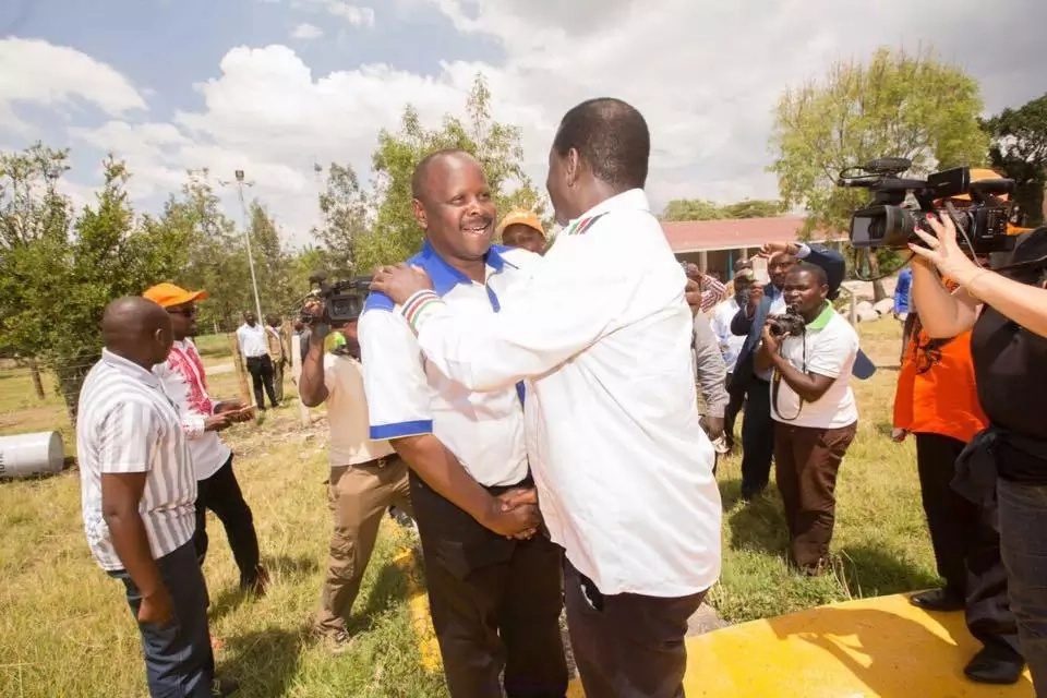 Photos of Raila and Ruto hugging in Bomet light up the internet Photos of Raila and Ruto hugging in Bomet light up the internet