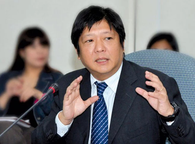 Marcos insists to access Comelec servers Marcos insists to access Comelec servers
