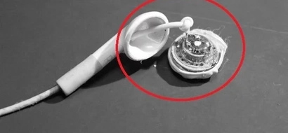 Beware of hackers! They can turn your headphones into surveillance microphones