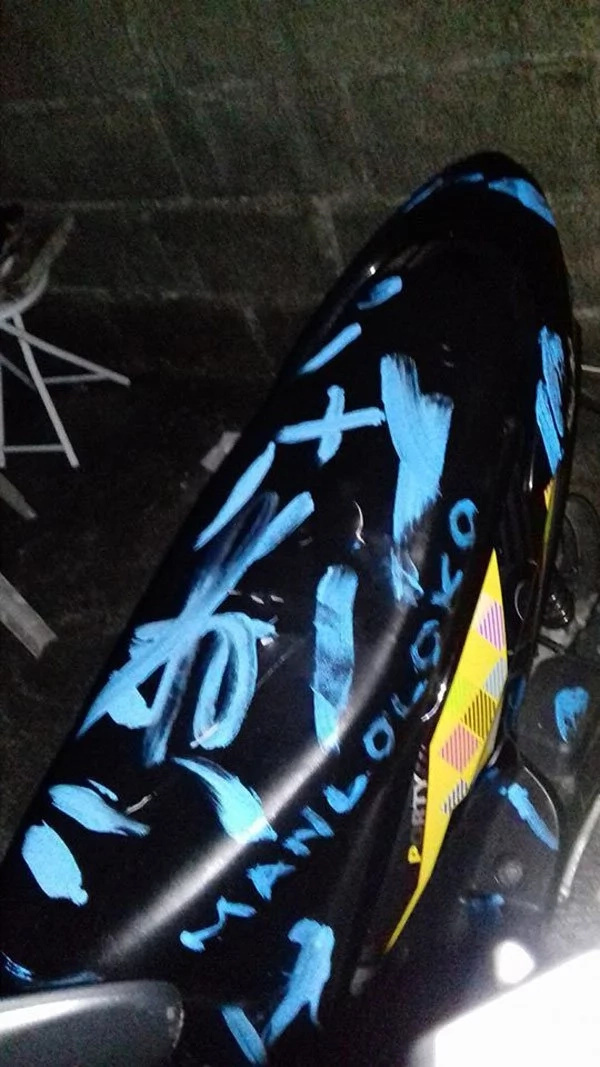 Girlfriend exacts perfect revenge against cheating boyfriend by painting his motorcycle Girlfriend exacts perfect revenge against cheating boyfriend by painting his motorcycle
