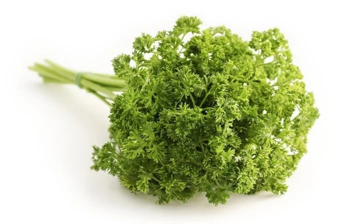 PARSLEY is the trick to make skin look younger - try this recipe and see the difference PARSLEY is the trick to make skin look younger - try this recipe and see the difference