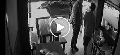 Dangerous Pinoy thief steals cash and phone from distracted restaurant employee in Las Piñas
