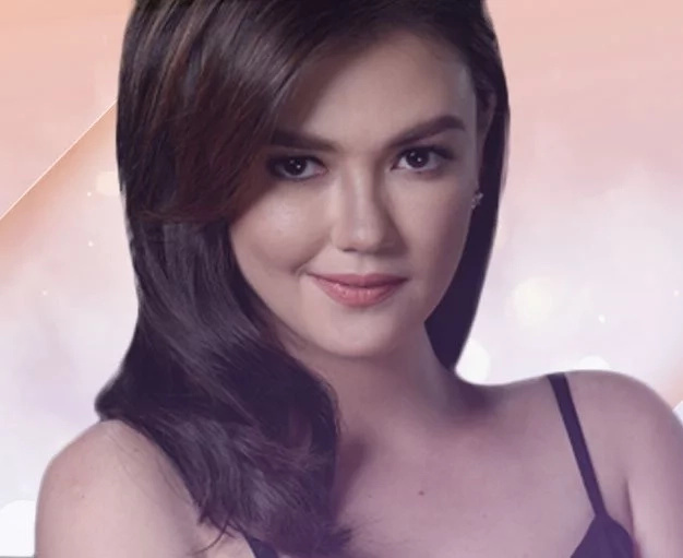 Angelica Panganiban reveals why it's awkward for her to do a love scene with Dingdong Dantes Angelica Panganiban reveals why it's awkward for her to do a love scene with Dingdong Dantes