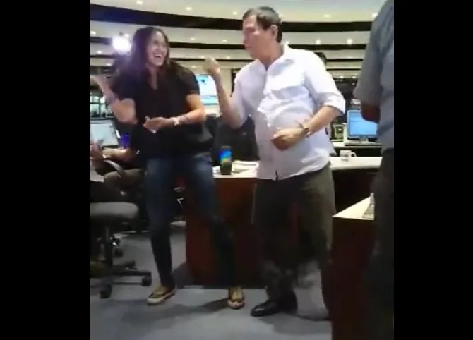 Duterte shows 'Nae Nae' dance moves Duterte shows 'Nae Nae' dance moves