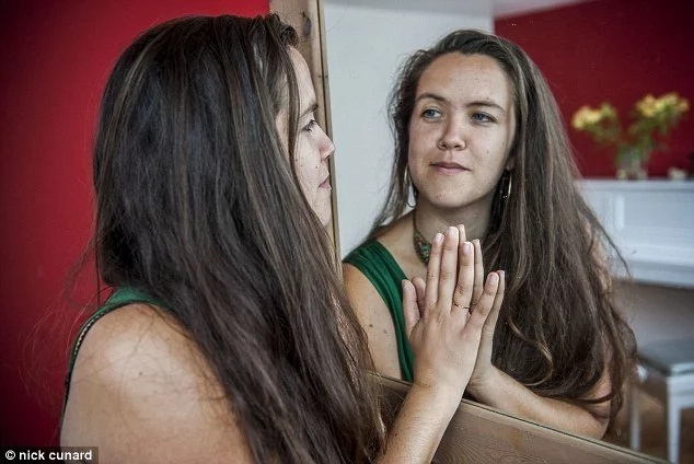 Woman Who Has Been Single For 6 Years Gets Married To Herself Woman Who Has Been Single For 6 Years Gets Married To Herself
