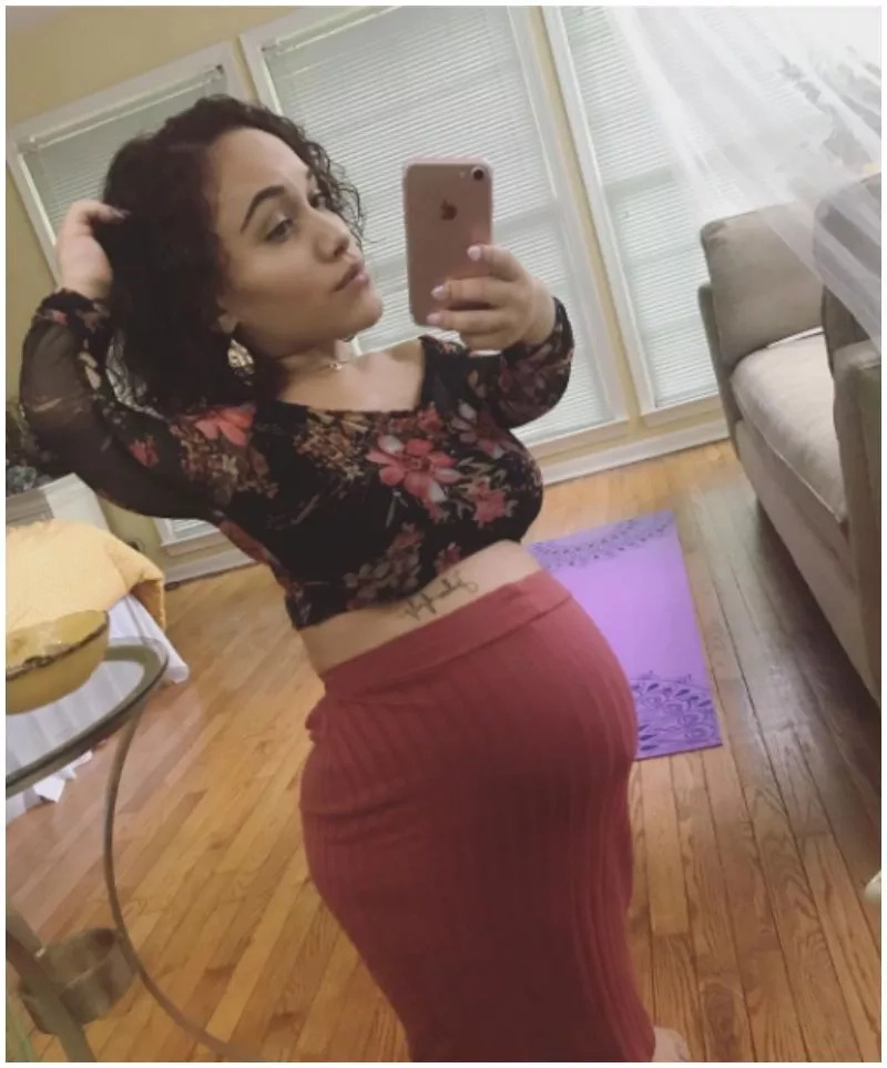 This "little woman" shows off baby bump as she expects her 3rd child This "little woman" shows off baby bump as she expects her 3rd child