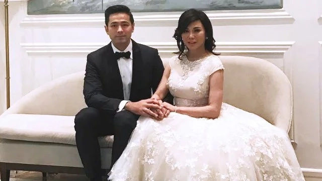 Michael Cinco designs four wedding gowns for Doc Vicki Michael Cinco designs four wedding gowns for Doc Vicki