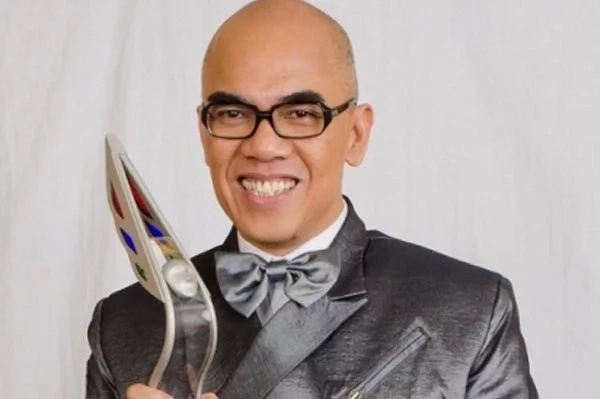 Boy Abunda concerned about Mom's Health; Got Emotional in his Program. Boy Abunda concerned about Mom's Health; Got Emotional in his Program.