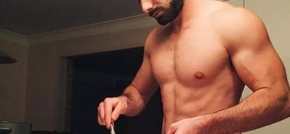 Husbands who share housework with wives, get more sex!