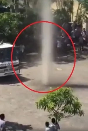 Mysterious 'Dust Devil' spotted in Albay Mysterious 'Dust Devil' spotted in Albay