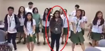FEU teacher joins students in showing off dance moves FEU teacher joins students in showing off dance moves