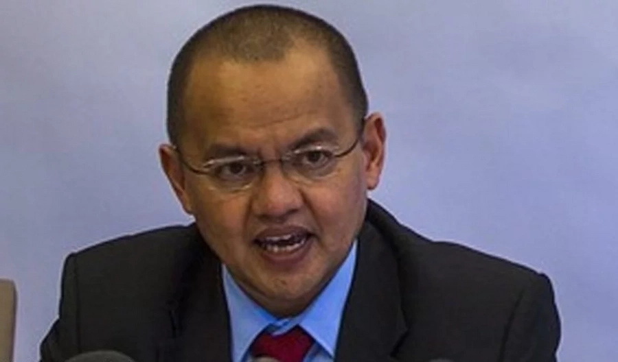 Magistrate Leonen criticizes fellow justices on GMA ruling Magistrate Leonen criticizes fellow justices on GMA ruling