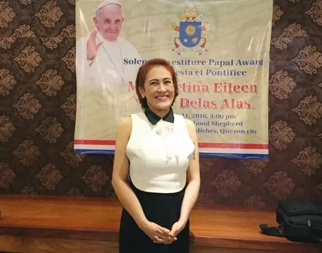 Ai-Ai Delas Alas in search of papal medal lost at her own wedding Ai-Ai Delas Alas in search of papal medal lost at her own wedding