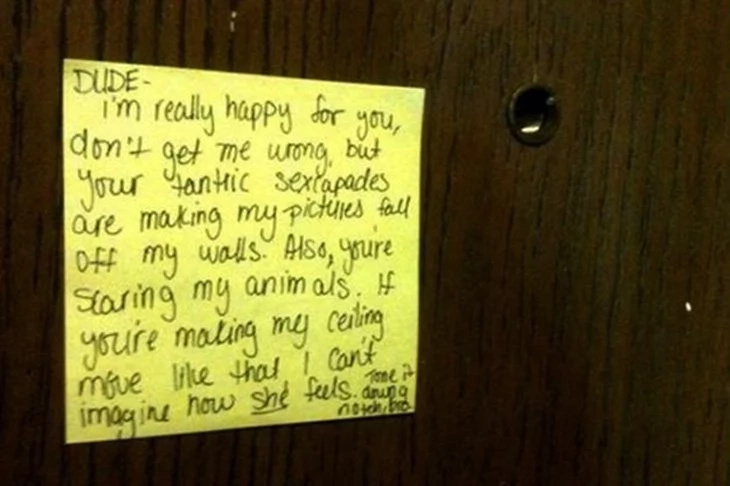 Hilarious notes sent to couples who made noise when doing IT Hilarious notes sent to couples who made noise when doing IT