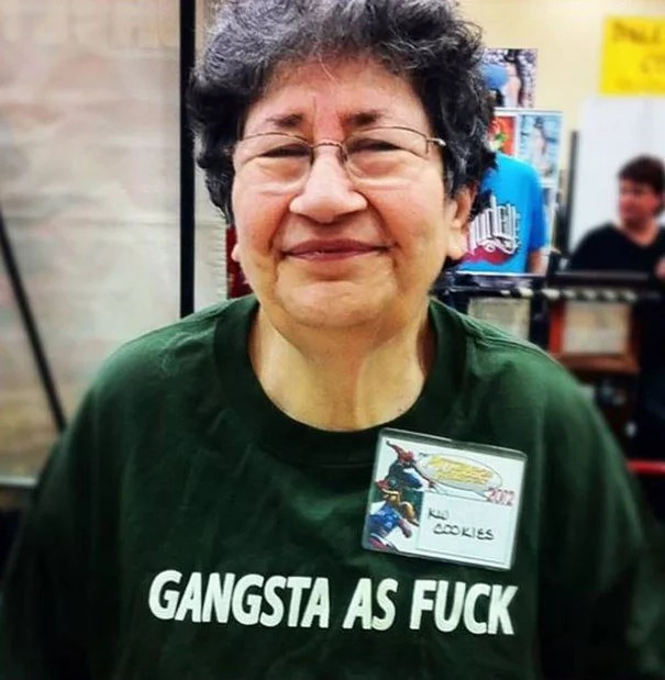 Hilarious English statements find their way on clothing Hilarious English statements find their way on clothing