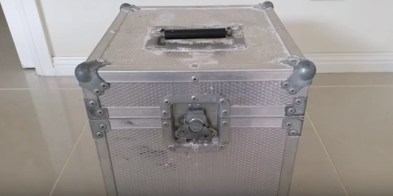 metal-box metal-box