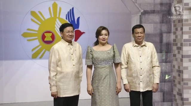 Bagay na bagay sa kanila! World Leaders proudly wear Barong Tagalog during the ASEAN Summit 2017 Bagay na bagay sa kanila! World Leaders proudly wear Barong Tagalog during the ASEAN Summit 2017