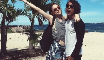 Is Jake Cuenca back together with his ex-girlfriend?