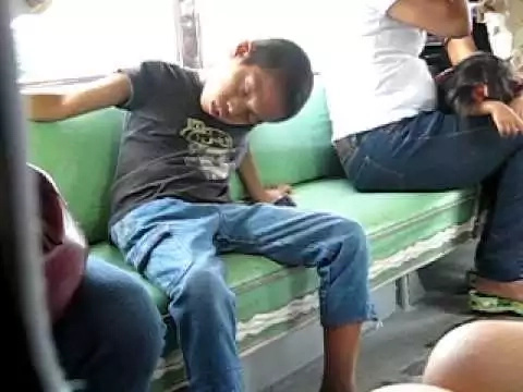 Four kinds of (annoying) jeepney passenger that you commute with daily Four kinds of (annoying) jeepney passenger that you commute with daily