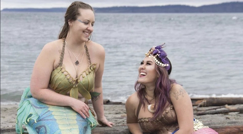 Secret mermaid society: See men and women who are part-human part-fish (photos, video)