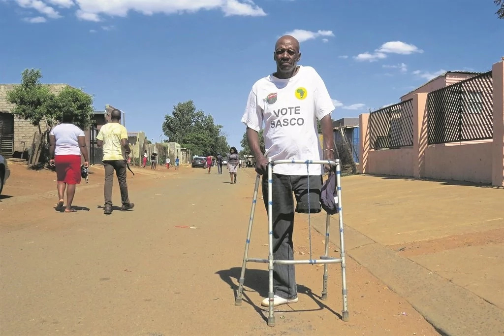 Thabang Pitso blames rival sangomas for his leg's amputation. Photo: Sammy Moretsi Thabang Pitso blames rival sangomas for his leg's amputation. Photo: Sammy Moretsi