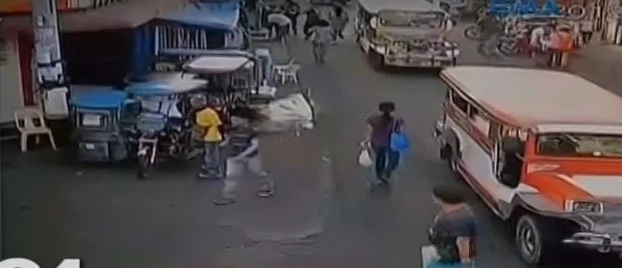 17-year-old girl tells police she was forced to sell sampaguita in QC after being kidnapped in Laguna 17-year-old girl tells police she was forced to sell sampaguita in QC after being kidnapped in Laguna