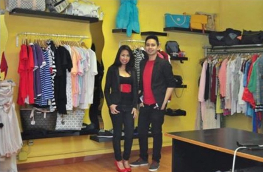 Nakakabilib talaga! OFW couple shares the story behind their own clothing store in Rome, Italy Nakakabilib talaga! OFW couple shares the story behind their own clothing store in Rome, Italy