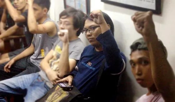 Duterte, jail Aquino - students Duterte, jail Aquino - students