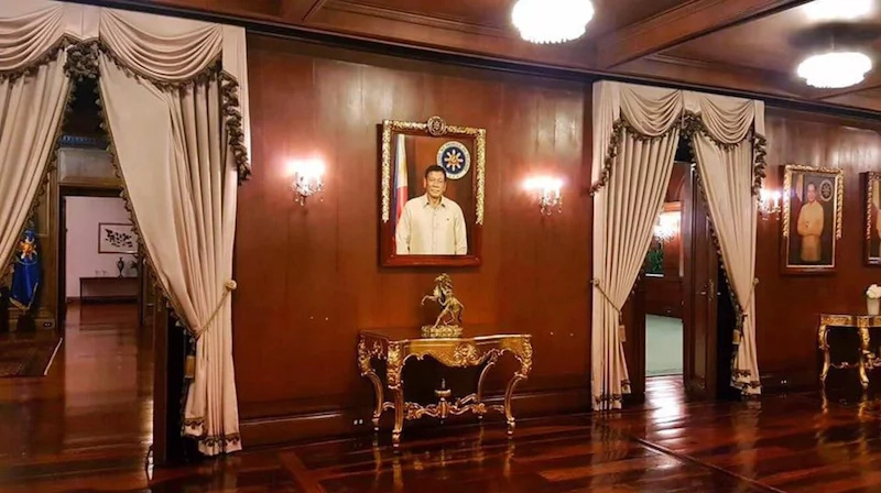 Fisherman's son amazing painting made it to the Malacanang Palace Fisherman's son amazing painting made it to the Malacanang Palace