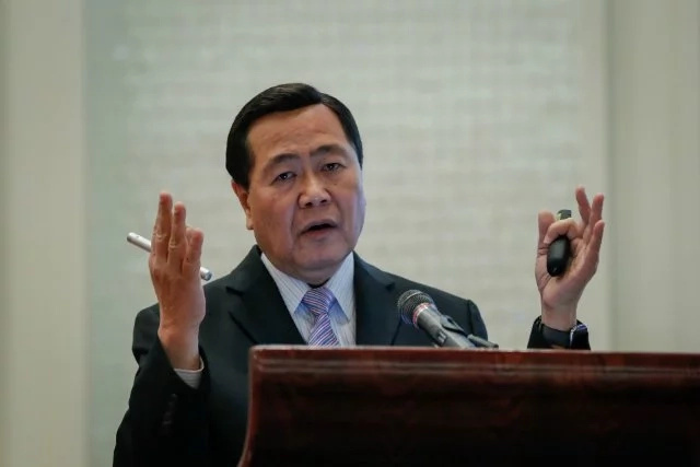 Justice Carpio says joint development is against Constitution Justice Carpio says joint development is against Constitution