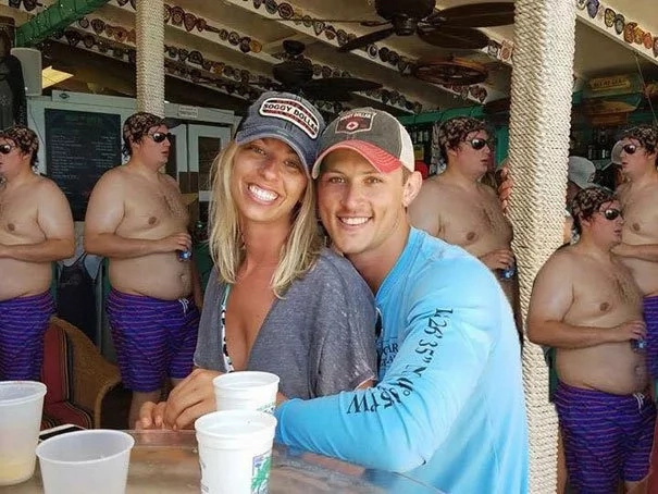 Couple asked help from internet to photoshop their engagement photo. Wish granted and it was way beyond their expectation Couple asked help from internet to photoshop their engagement photo. Wish granted and it was way beyond their expectation