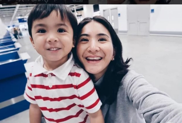 Rica Peralejo is a full-time family woman Rica Peralejo is a full-time family woman