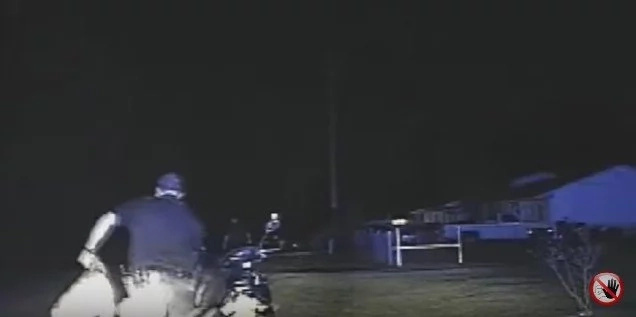 Arkansas Thug Shoots At Officers, But Cops FIRE BACK (Video) Arkansas Thug Shoots At Officers, But Cops FIRE BACK (Video)