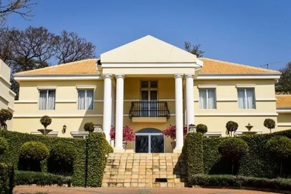 Tshwane mayoral mansion auctioned for R5.1 million, money will benefit 40 families Tshwane mayoral mansion auctioned for R5.1 million, money will benefit 40 families