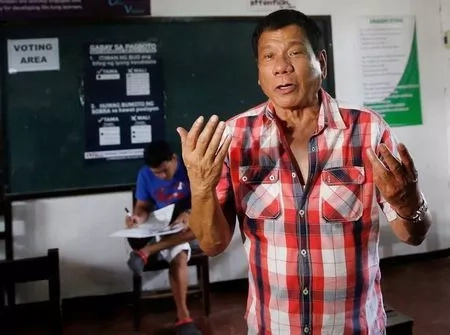 Duterte to arrest parents of minors on streets after curfew Duterte to arrest parents of minors on streets after curfew