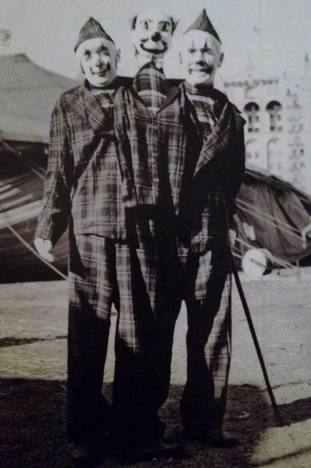 34 Vintage Photos Of Creepy Clowns That Will Make You Lose All Sh*t 34 Vintage Photos Of Creepy Clowns That Will Make You Lose All Sh*t