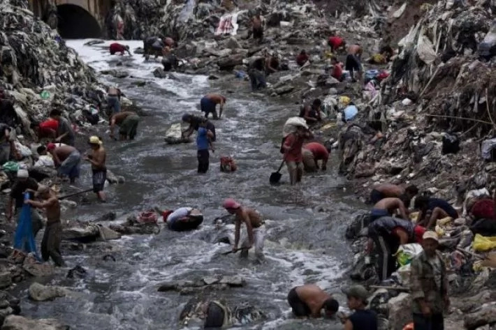 Treasure hunting in Hell on Earth Treasure hunting in Hell on Earth