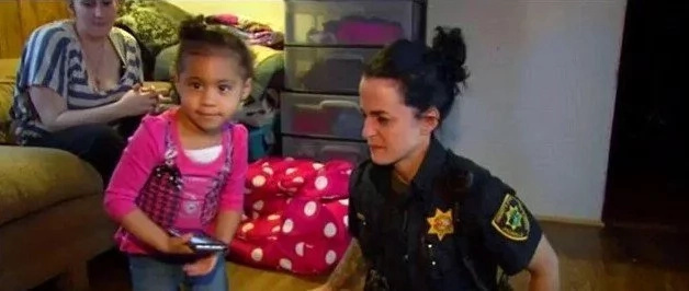 2-Year-Old Girl Calls Police When She Can't Get Her Pants On 2-Year-Old Girl Calls Police When She Can't Get Her Pants On