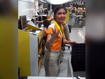 This Cebu Pacific employee is going viral; passenger almost missed her flight!