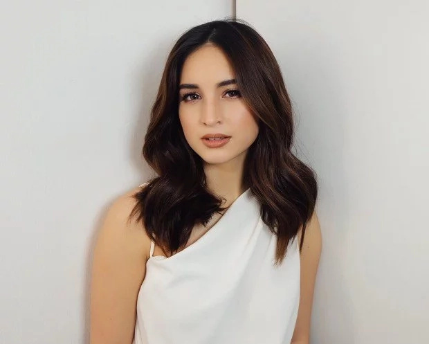 Where did your favorite star appear first? Top 12 of our popular Pinoy celebrities first appearance on TV. Where did your favorite star appear first? Top 12 of our popular Pinoy celebrities first appearance on TV.