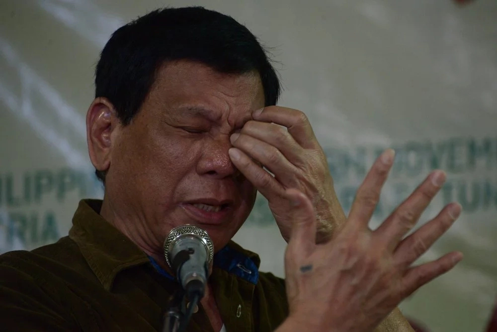 Duterte drops more personal information about De Lima Duterte drops more personal information about De Lima