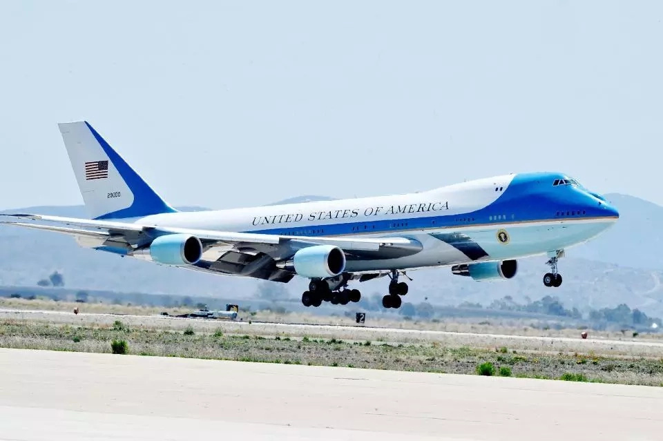 These secret super jets that follow Donald Trump everywhere he travels These secret super jets that follow Donald Trump everywhere he travels