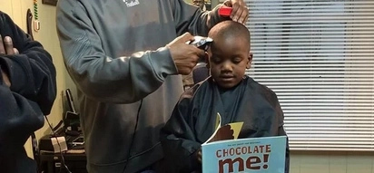 This Barbershop Returns Money To Children On One Condition – If They Read Out Loud
