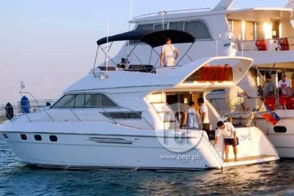 Willie's yacht, photo by PEP. Willie's yacht, photo by PEP.