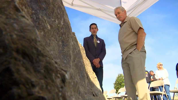 Dad Maintained Son’s Memorial For 13 Years Until He Got A Shocking Note From A Billionaire! Dad Maintained Son’s Memorial For 13 Years Until He Got A Shocking Note From A Billionaire!
