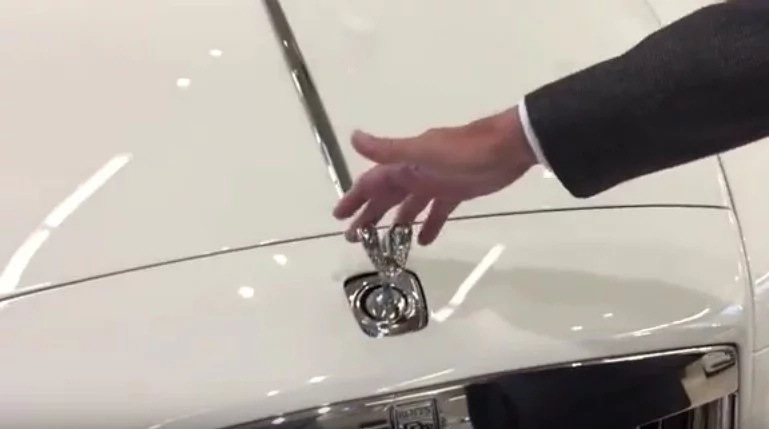 Are you fast enough to steal a Rolls Royce hood ornament? Are you fast enough to steal a Rolls Royce hood ornament?